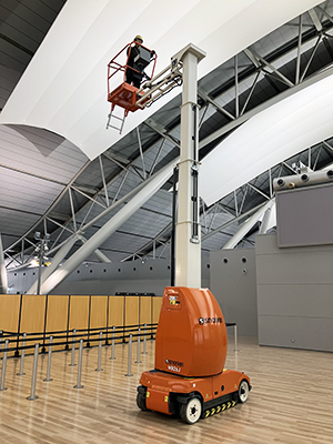 マストブーム式 高所作業車ＭＢ２０Ｊ